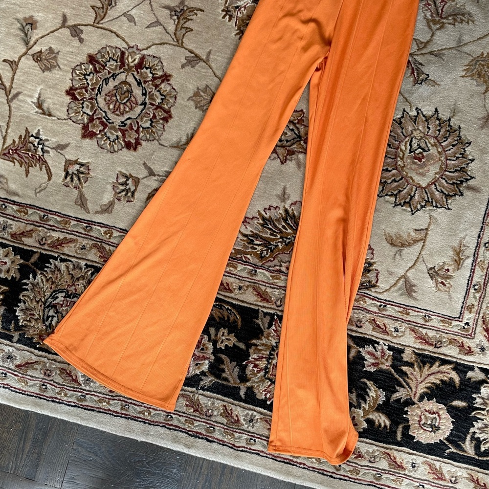 PrettyLittleThing Bright Orange Jumpsuit - Picture 4 of 8